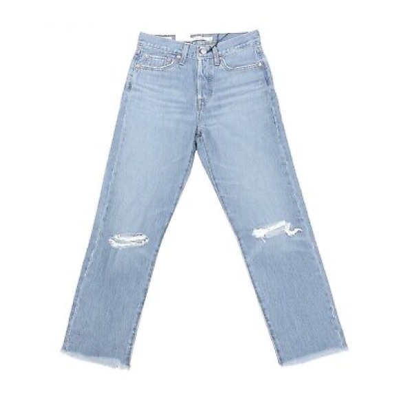 Levi's Premium Women's Wedgie Straight Leg Light-wash Distressed Jeans | 29 - Picture 2 of 9